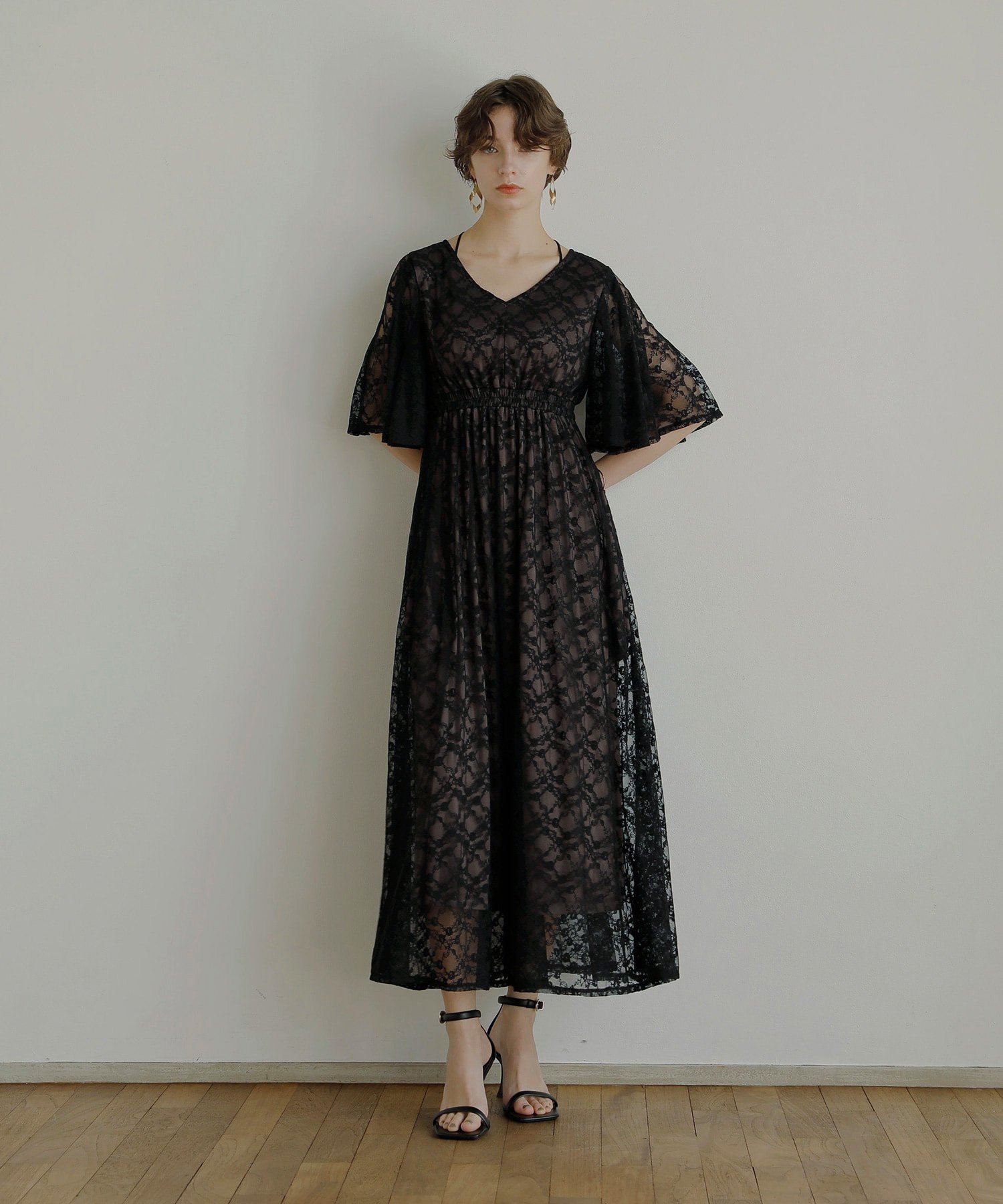 【ミエリインヴァリアント/MIELIINVARIANT】のTuck Lacy Flare Dress 人気、トレンドファッション・服の通販 founy(ファニー) 　ファッション　Fashion　レディースファッション　WOMEN　ワンピース　Dress　ドレス　Party Dresses　切替　Switching　軽量　Lightweight　ストレッチ　Stretch　スニーカー　Sneakers　スリム　Slim　ドレス　Dress　フレア　Flare　レース　Race　おすすめ　Recommend　旅行　Travel　二次会　Wedding Party　ビジネス 仕事 通勤　Business　 other-1|ID: prp329100004098945 ipo3291000000028090750