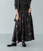 【アーバンリサーチ/URBAN RESEARCH】のフラワープリントギャザーロングスカート 人気、トレンドファッション・服の通販 founy(ファニー) ファッション Fashion レディースファッション WOMEN スカート Skirt ロングスカート Long Skirt 2024年 2024 2024-2025秋冬・A/W Aw/Autumn/Winter/Fw/Fall/2024-2025 A/W・秋冬 Aw・Autumn/Winter・Fw・Fall-Winter 冬 Winter おすすめ Recommend フレア Flare プリント Print ロング Long thumbnail BLACK|ID: prp329100004099660 ipo3291000000028495194