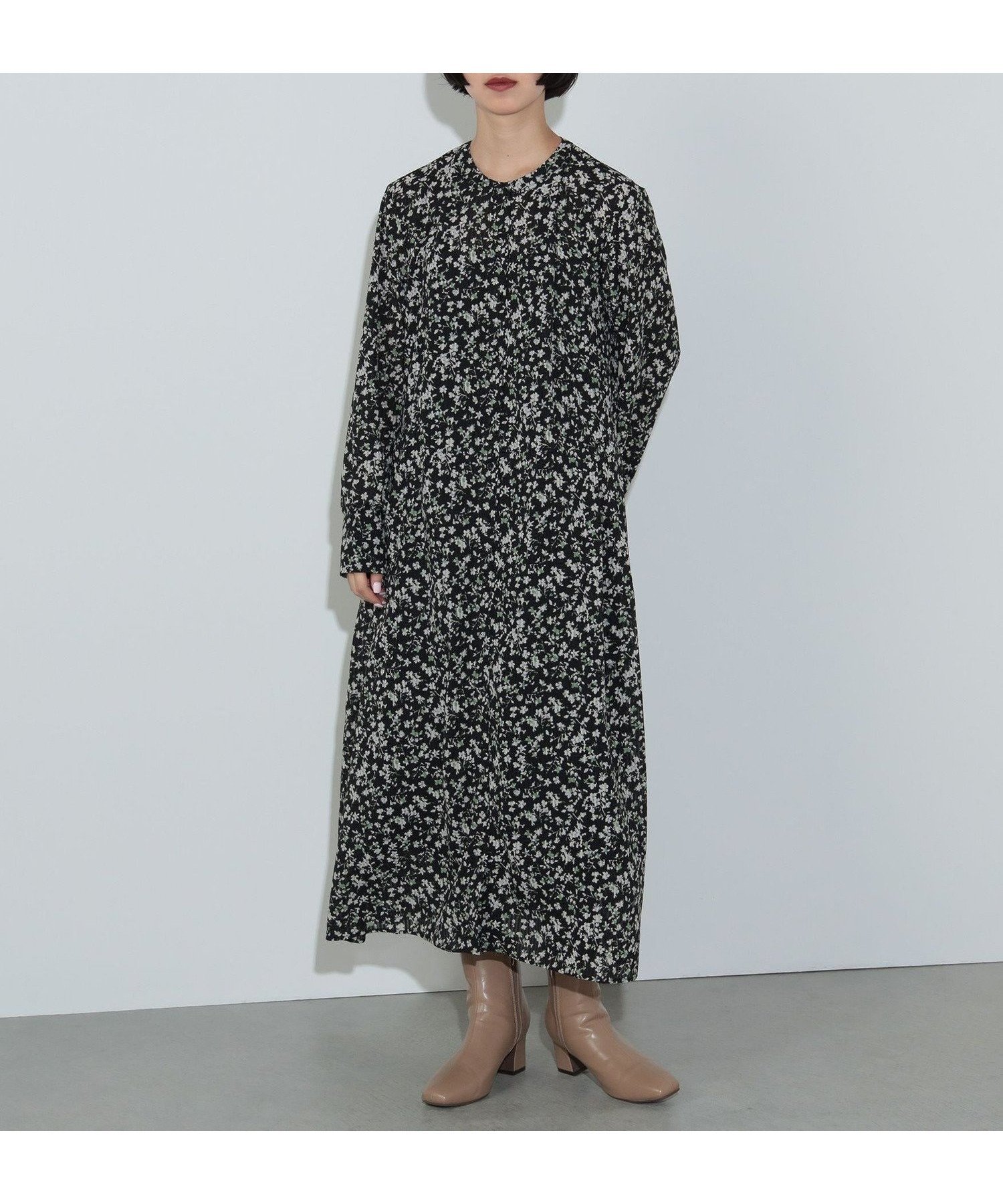 【ビームス ハート/BEAMS HEART】の花柄 タック シャツワンピース 24AW 人気、トレンドファッション・服の通販 founy(ファニー) 　ファッション　Fashion　レディースファッション　WOMEN　ワンピース　Dress　シャツワンピース　Shirt Dresses　ウェーブ　Wave　ショート　Short　ストライプ　Stripe　ストレート　Straight　スニーカー　Sneakers　タイツ　Tights　フラワー　Flower　プリント　Print　ロング　Long　2024年　2024　2024-2025秋冬・A/W　Aw/Autumn/Winter/Fw/Fall/2024-2025　 other-1|ID: prp329100004106061 ipo3291000000028462357