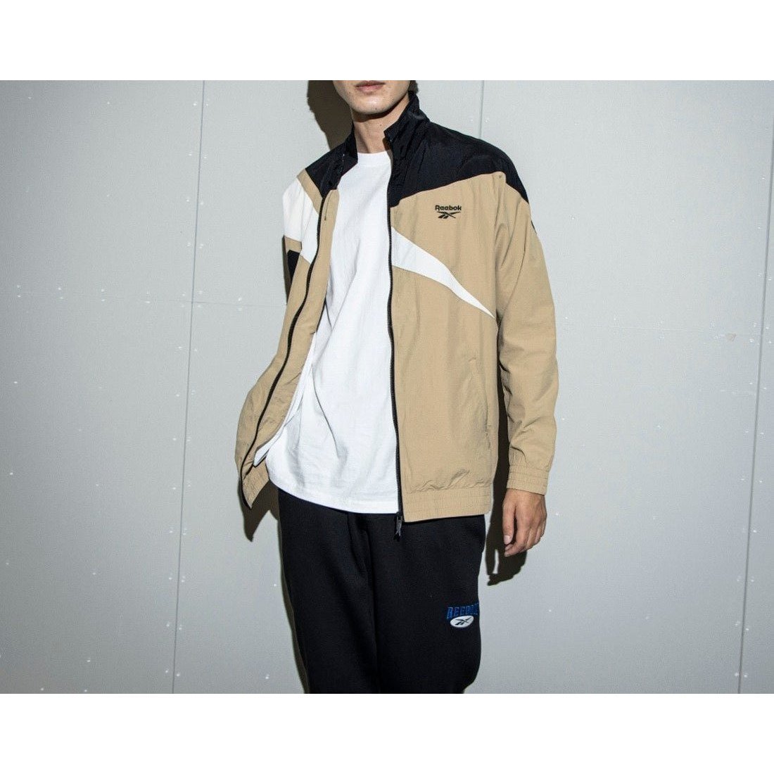 【リーボック/Reebok】のクラシックス ベクター トラックジャケット / Classics Vector Track Jacket 人気、トレンドファッション・服の通販 founy(ファニー) 　ファッション　Fashion　レディースファッション　WOMEN　アウター　Coat Outerwear　ジャケット　Jackets　ジャケット　Jacket　スタンド　Stand　ストレッチ　Stretch　フィット　Fit　メンズ　Mens　リラックス　Relax　レギュラー　Regular　ワーク　Work　軽量　Lightweight　 other-1|ID: prp329100004106505 ipo3291000000028920140