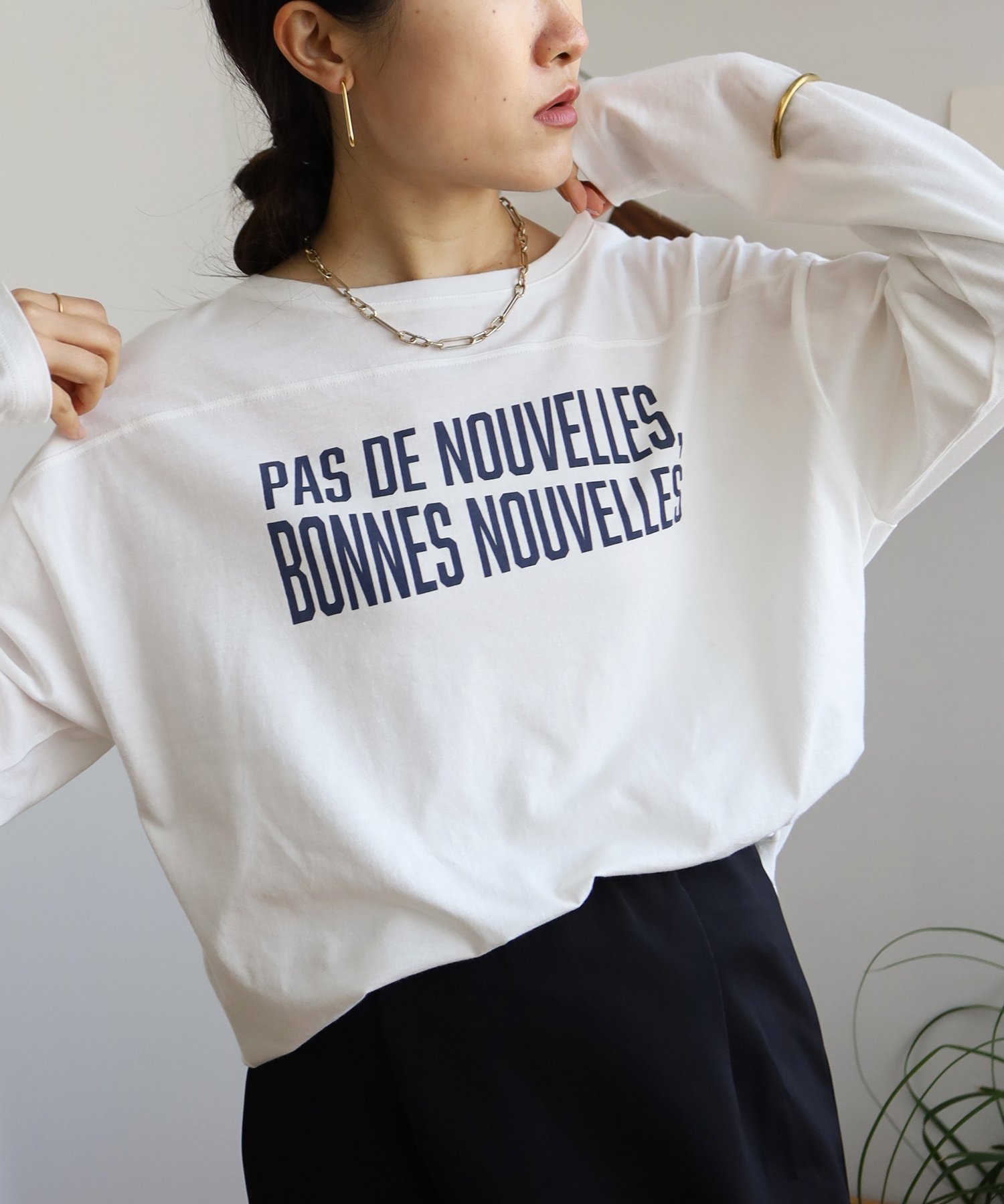 【ルクールブラン/le.coeur blanc】のBONNES VOUVELLES ロゴプリントTシャツ 人気、トレンドファッション・服の通販 founy(ファニー) 　ファッション　Fashion　レディースファッション　WOMEN　トップス・カットソー　Tops/Tshirt　シャツ/ブラウス　Shirts/Blouses　ロング / Tシャツ　T-Shirts　おすすめ　Recommend　インナー　Inner　プリント　Print　定番　Standard　 other-1|ID: prp329100004114562 ipo3291000000028721049