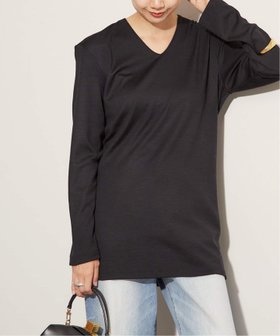 【プラージュ/Plage】のSQUARE SHOULDER VN Tシャツ 人気、トレンドファッション・服の通販 founy(ファニー) ファッション Fashion レディースファッション WOMEN トップス・カットソー Tops/Tshirt シャツ/ブラウス Shirts/Blouses ロング / Tシャツ T-Shirts ショルダー Shoulder スクエア Square トレンド Trend バランス Balance |ID:prp329100004116441