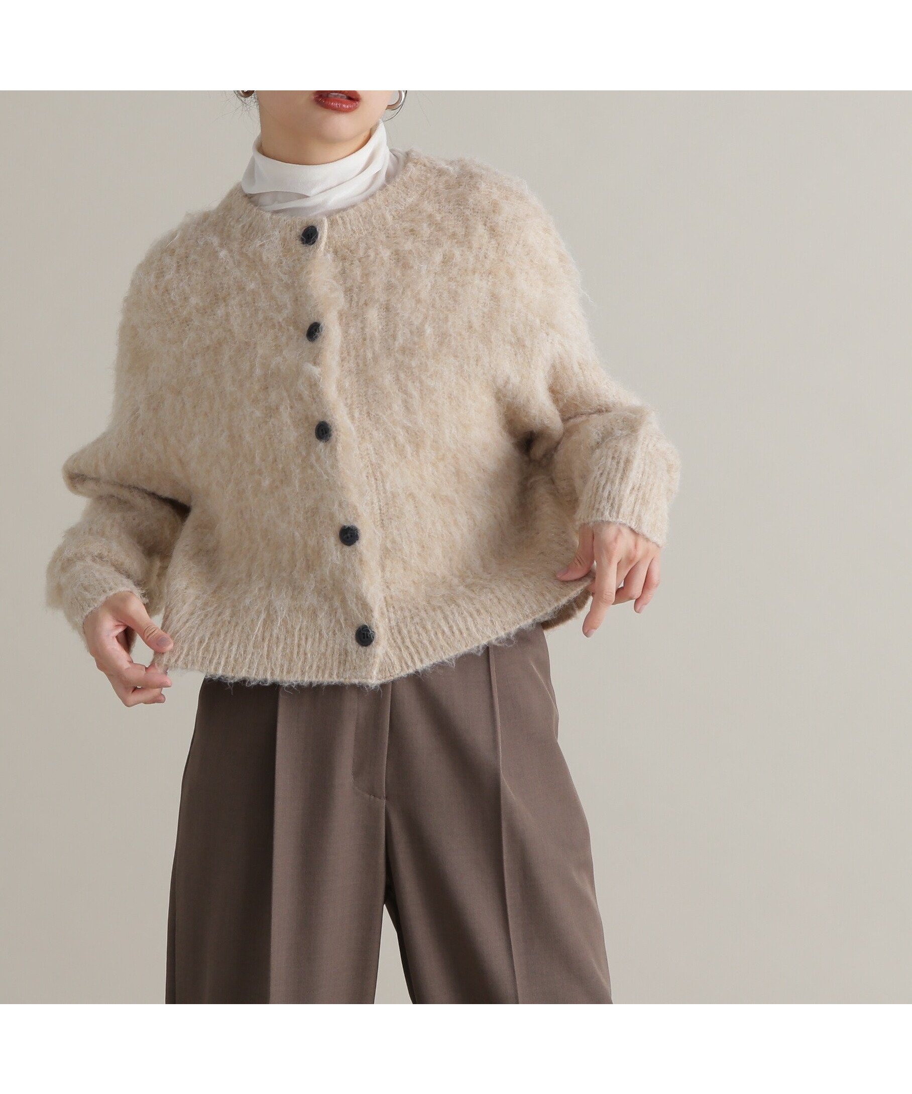 【エヌ ナチュラルビューティーベーシック/N.Natural Beauty basic】のクルーネックフェザーカーディガン 24AW インテリア・キッズ・メンズ・レディースファッション・服の通販 founy(ファニー) 　ファッション　Fashion　レディースファッション　WOMEN　トップス・カットソー　Tops/Tshirt　カーディガン　Cardigans　2024年　2024　2024-2025秋冬・A/W　Aw/Autumn/Winter/Fw/Fall/2024-2025　カーディガン　Cardigan　フェザー　Feather　ベーシック　Basic　ベージュ|ID: prp329100004117738 ipo3291000000028903010