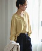 【セゾンドパピヨン/SAISON DE PAPILLON】のバックVネックシフォンブラウス 人気、トレンドファッション・服の通販 founy(ファニー) ファッション Fashion レディースファッション WOMEN トップス・カットソー Tops/Tshirt シャツ/ブラウス Shirts/Blouses Vネック V-Neck バッグ Bag とろみ Thickness シフォン Chiffon パール Pearl フロント Front thumbnail イエロー|ID: prp329100004119395 ipo3291000000028697224