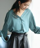 【セゾンドパピヨン/SAISON DE PAPILLON】のバックVネックシフォンブラウス 人気、トレンドファッション・服の通販 founy(ファニー) ファッション Fashion レディースファッション WOMEN トップス・カットソー Tops/Tshirt シャツ/ブラウス Shirts/Blouses Vネック V-Neck バッグ Bag とろみ Thickness シフォン Chiffon パール Pearl フロント Front thumbnail グリーン|ID: prp329100004119395 ipo3291000000028697227