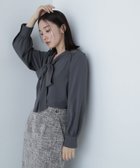 【ナチュラル ビューティー ベーシック/NATURAL BEAUTY BASIC】のリボンボウタイブラウス 24AW チャコール1|ID: prp329100004120485 ipo3291000000028791903