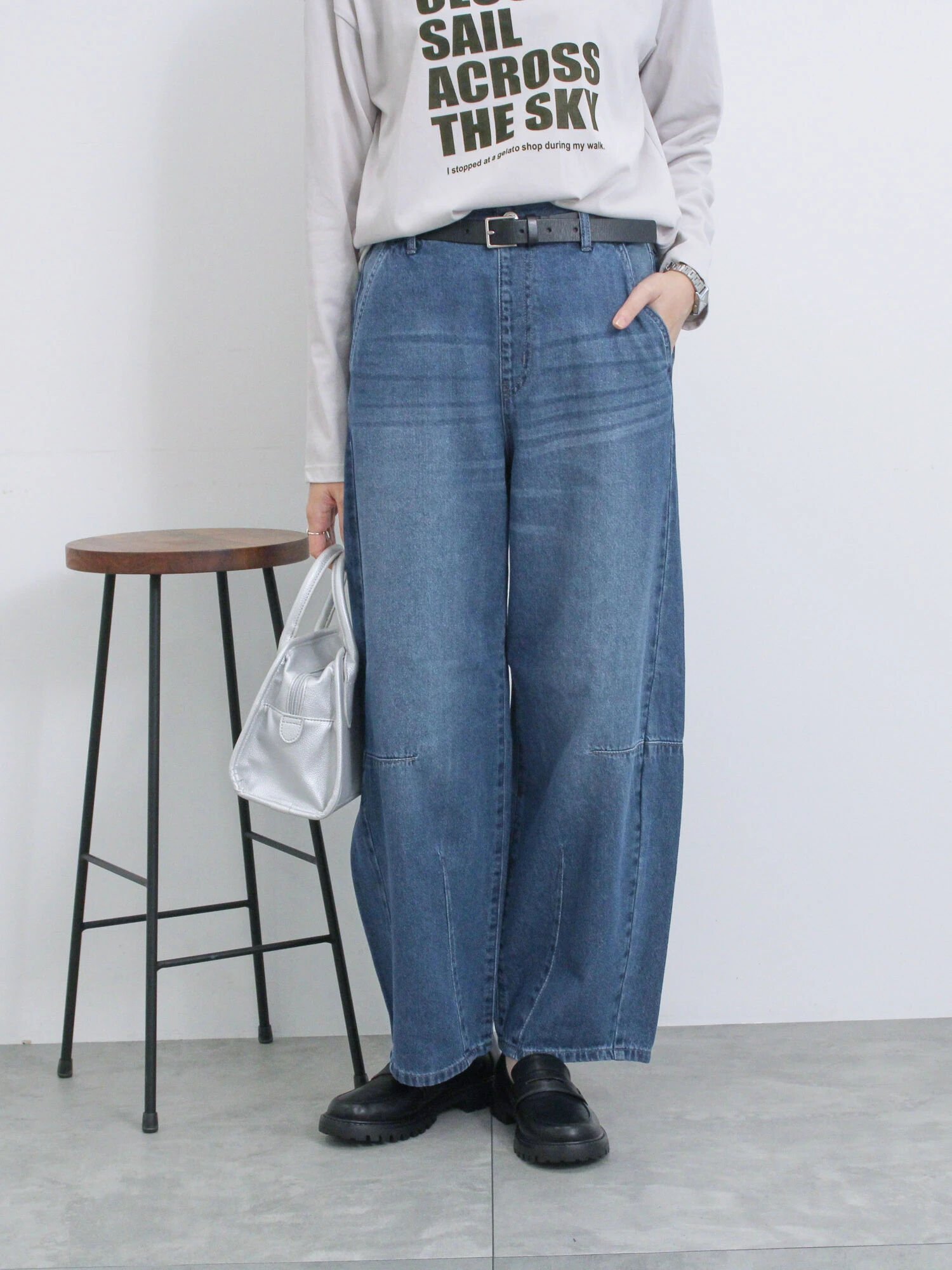 【サマンサモスモス/Samansa Mos2】の【ECO DENIM】カーブパンツ インテリア・キッズ・メンズ・レディースファッション・服の通販 founy(ファニー) 　ファッション　Fashion　レディースファッション　WOMEN　パンツ　Pants　デニム　Denim　ヴィンテージ　Vintage　定番　Standard　ブルー|ID: prp329100004121561 ipo3291000000028324218