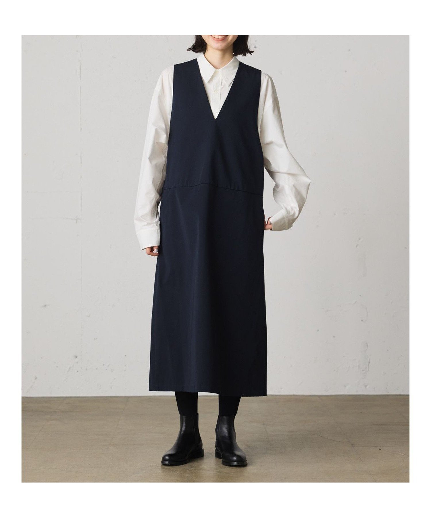 【マーコート/MARcourt】のMidiUmi Vネックジャンパースカート 人気、トレンドファッション・服の通販 founy(ファニー) 　ファッション　Fashion　レディースファッション　WOMEN　スカート　Skirt　A/W・秋冬　Aw・Autumn/Winter・Fw・Fall-Winter　ストレッチ　Stretch　ストレート　Straight　ノースリーブ　No Sleeve　ボックス　Box　ポケット　Pocket　ロング　Long　今季　This Season　定番　Standard　無地　Plain Color　 other-1|ID: prp329100004127745 ipo3291000000028197780