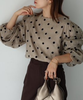 【リベリー/Riberry】のワッシャーシアーフロッキードットブラウス 人気、トレンドファッション・服の通販 founy(ファニー) ファッション Fashion レディースファッション WOMEN トップス・カットソー Tops/Tshirt シャツ/ブラウス Shirts/Blouses オーガンジー Organdy カーゴパンツ Cargo Pants 軽量 Lightweight シアー Sheer スリーブ Sleeve デニム Denim トレンド Trend ドット Dot フォーマル Formal おすすめ Recommend エレガント 上品 Elegant |ID:prp329100004129579