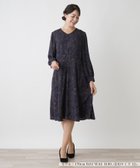 【レリアンプラスハウス/Leilian PLUS HOUSE】のVネックフレアワンピース 人気、トレンドファッション・服の通販 founy(ファニー) ファッション Fashion レディースファッション WOMEN ワンピース Dress ウォッシャブル Washable スリーブ Sleeve デコルテ Decolletage ドレープ Drape フロント Front ボタニカル Botanical 秋 Autumn/Fall thumbnail ネイビー|ID: prp329100004132817 ipo3291000000028278732