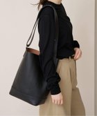 【イエナ/IENA】のMyuQ/アンドミューク 別注 JUNO MIDI ショルダーバッグ 人気、トレンドファッション・服の通販 founy(ファニー) ファッション Fashion レディースファッション WOMEN バッグ Bag コレクション Collection ジップ Zip 定番 Standard プリント Print ポケット Pocket 別注 Special Order モダン Modern おすすめ Recommend thumbnail ブラック|ID: prp329100004137995 ipo3291000000028344098