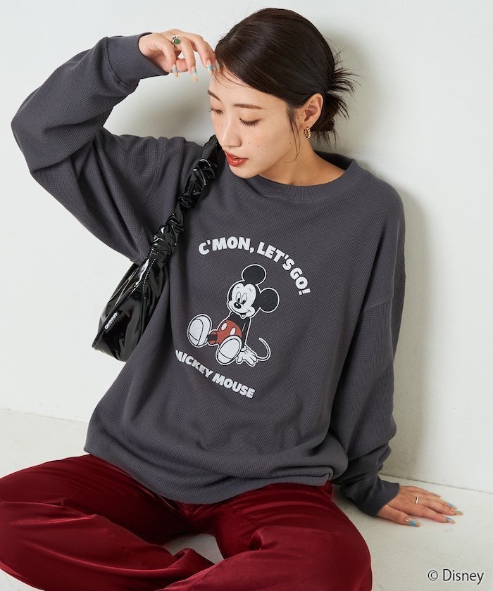 【フリークスストア/FREAK'S STORE】の別注/Mickey Mouse/ミッキーマウス ワッフル プリント ロングスリーブ Tシャツ【限定展開】 24AW インテリア・キッズ・メンズ・レディースファッション・服の通販 founy(ファニー) 　ファッション　Fashion　レディースファッション　WOMEN　トップス・カットソー　Tops/Tshirt　シャツ/ブラウス　Shirts/Blouses　ロング / Tシャツ　T-Shirts　2024年　2024　2024-2025秋冬・A/W　Aw/Autumn/Winter/Fw/Fall/2024-2025　A/W・秋冬　Aw・Autumn/Winter・Fw・Fall-Winter　冬　Winter　ショルダー　Shoulder　スペシャル　Special　スリーブ　Sleeve　ドロップ　Drop　ビッグ　Big　プリント　Print　ボトム　Bottom　ラウンド　Round　ロング　Long　ワッフル　Waffle　別注　Special Order　スミクロ|ID: prp329100004139257 ipo3291000000028887133