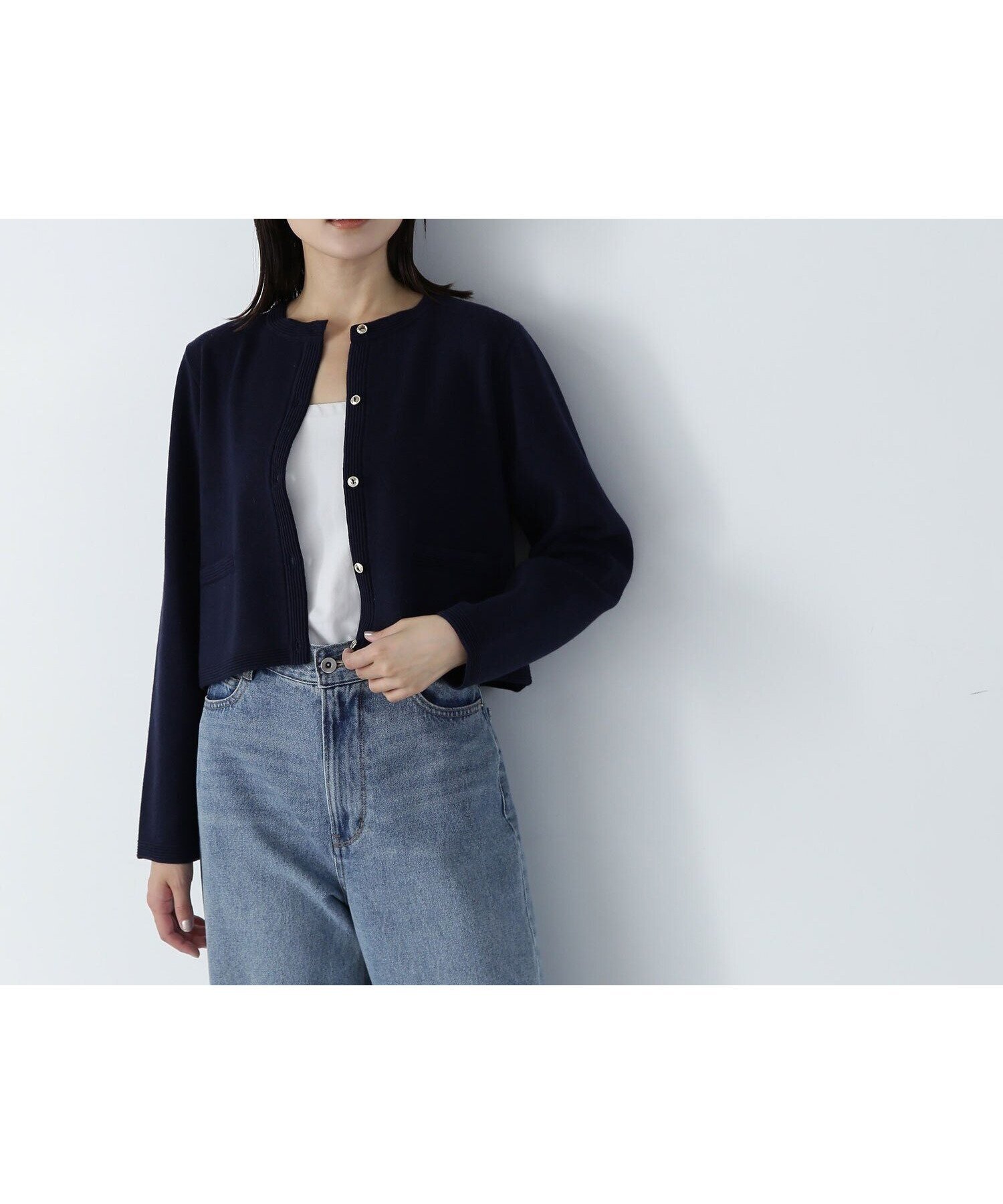 【ナチュラル ビューティー ベーシック/NATURAL BEAUTY BASIC】のシルクブレンドカーディガン 24AW インテリア・キッズ・メンズ・レディースファッション・服の通販 founy(ファニー) 　ファッション　Fashion　レディースファッション　WOMEN　トップス・カットソー　Tops/Tshirt　カーディガン　Cardigans　2024年　2024　2024-2025秋冬・A/W　Aw/Autumn/Winter/Fw/Fall/2024-2025　エレガント 上品　Elegant　カーディガン　Cardigan　シルク　Silk　フォルム　Form　ネイビー|ID: prp329100004142450 ipo3291000000028632735