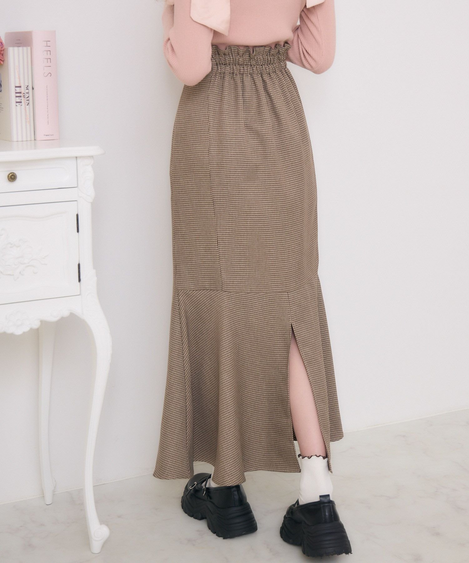 【レトロガール/RETRO GIRL】のバックスリットマーメイドSK 人気、トレンドファッション・服の通販 founy(ファニー) 　ファッション　Fashion　レディースファッション　WOMEN　スカート　Skirt　バッグ　Bag　おすすめ　Recommend　ガーリー　Girly　シンプル　Simple　チェック　Check　マキシ　Maxi　マーメイド　Mermaid　人気　Popularity　定番　Standard　無地　Plain Color　秋　Autumn/Fall　 other-1|ID: prp329100004146863 ipo3291000000028496538