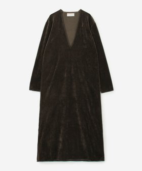 【ビショップ/Bshop】のベロア Vネックワンピース WOMEN 人気、トレンドファッション・服の通販 founy(ファニー) ファッション Fashion レディースファッション WOMEN ワンピース Dress スウェット Sweat スリット Slit フィット Fit ベロア Velor ポケット Pocket レギュラー Regular |ID:prp329100004147927