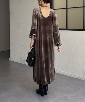 【ゼヴォン/Thevon】のバックオープンベロアナローワンピース 人気、トレンドファッション・服の通販 founy(ファニー) ファッション Fashion レディースファッション WOMEN ワンピース Dress 2024年 2024 2024-2025秋冬・A/W Aw/Autumn/Winter/Fw/Fall/2024-2025 A/W・秋冬 Aw・Autumn/Winter・Fw・Fall-Winter おすすめ Recommend カットオフ Cut Off ジャケット Jacket チェック Check デニム Denim ベロア Velor |ID:prp329100004148004