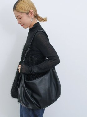 【サマンサモスモス/Samansa Mos2】のラウンドショルダーバッグ 人気、トレンドファッション・服の通販 founy(ファニー) ファッション Fashion レディースファッション WOMEN バッグ Bag フォルム Form ポケット Pocket ラウンド Round |ID:prp329100004151280