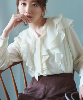 【ナチュラル ビューティー ベーシック/NATURAL BEAUTY BASIC】のラッフルフリルボウブラウス 人気、トレンドファッション・服の通販 founy(ファニー) ファッション Fashion レディースファッション WOMEN トップス・カットソー Tops/Tshirt シャツ/ブラウス Shirts/Blouses シアー Sheer ジャケット Jacket バランス Balance フロント Front ラッフル Raffle |ID:prp329100004152308