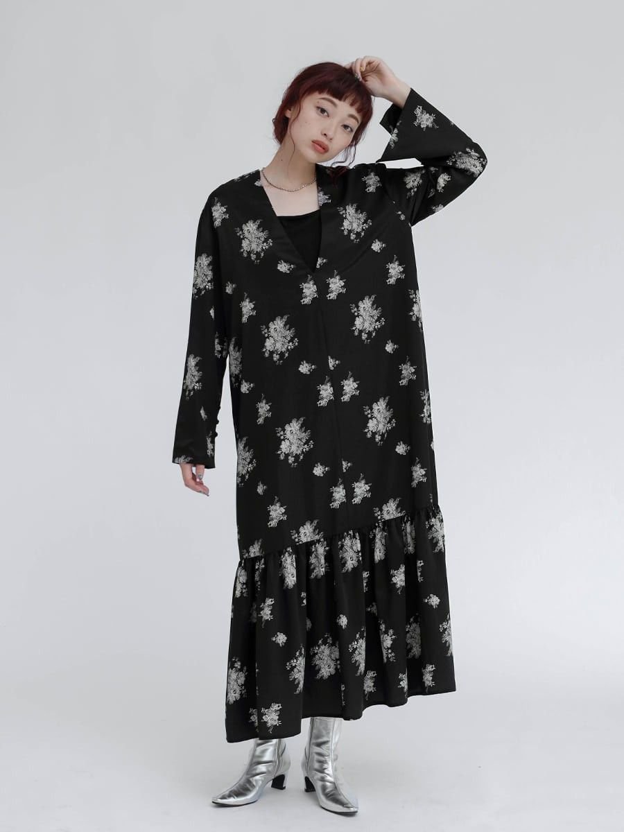 【ラシュッド/LASUD】の刺繍プリントフレアヘムワンピース 人気、トレンドファッション・服の通販 founy(ファニー) 　ファッション　Fashion　レディースファッション　WOMEN　ワンピース　Dress　おすすめ　Recommend　スリーブ　Sleeve　フラワー　Flower　プリント　Print　ベスト　Vest　ワイド　Wide　ヴィンテージ　Vintage　 other-1|ID: prp329100004153287 ipo3291000000028596345