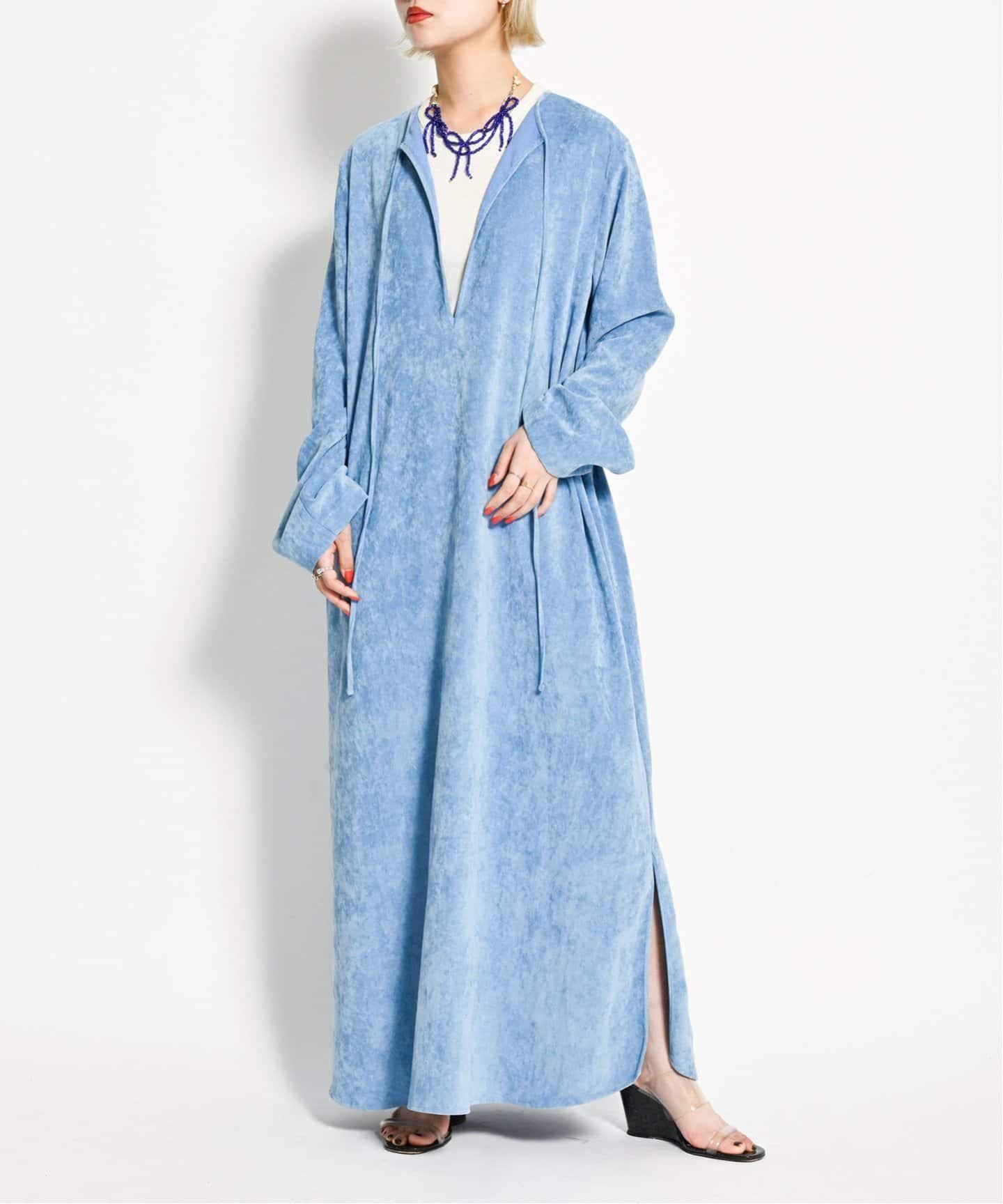 【シティーショップ/CITYSHOP】の《追加》VELVETEEN KAFTAN DRESS ワンピース インテリア・キッズ・メンズ・レディースファッション・服の通販 founy(ファニー) 　ファッション　Fashion　レディースファッション　WOMEN　ワンピース　Dress　ドレス　Party Dresses　2024年　2024　2024-2025秋冬・A/W　Aw/Autumn/Winter/Fw/Fall/2024-2025　A/W・秋冬　Aw・Autumn/Winter・Fw・Fall-Winter　おすすめ　Recommend　カーディガン　Cardigan　ジャケット　Jacket　スリット　Slit　バランス　Balance　フロント　Front　ベルベット　Velvet　ブルー|ID: prp329100004153292 ipo3291000000028597257