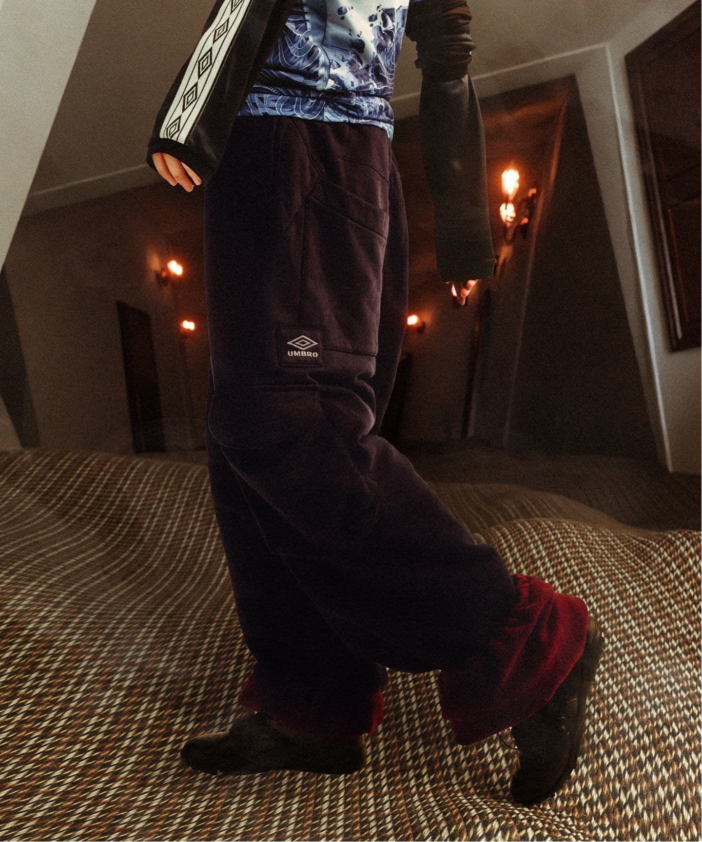 【フォーワンセブン エディフィス/417 EDIFICE】の【UMBRO / アンブロ * PARANOID / パラノイド】BALLON SWEAT CARGO PANTS インテリア・キッズ・メンズ・レディースファッション・服の通販 founy(ファニー) 　ファッション　Fashion　レディースファッション　WOMEN　パンツ　Pants　スポーツ　Sports　ドローコード　Draw Cord　バルーン　Balloon　ポケット　Pocket　レッド|ID: prp329100004155133 ipo3291000000028701220