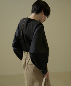 【サロン アダム エ ロペ/SALON adam et rope'】の【雑誌掲載】タフタボリュームスリーブロングTシャツ 人気、トレンドファッション・服の通販 founy(ファニー) ファッション Fashion レディースファッション WOMEN トップス・カットソー Tops/Tshirt シャツ/ブラウス Shirts/Blouses ロング / Tシャツ T-Shirts ボリュームスリーブ / フリル袖 Volume Sleeve インナー Inner カットソー Cut And Sew コンビ Combination 切替 Switching 軽量 Lightweight シンプル Simple スリーブ Sleeve 雑誌 Magazine タフタ Taffeta デニム Denim 定番 Standard フォルム Form ボトム Bottom ロング Long |ID:prp329100004155617