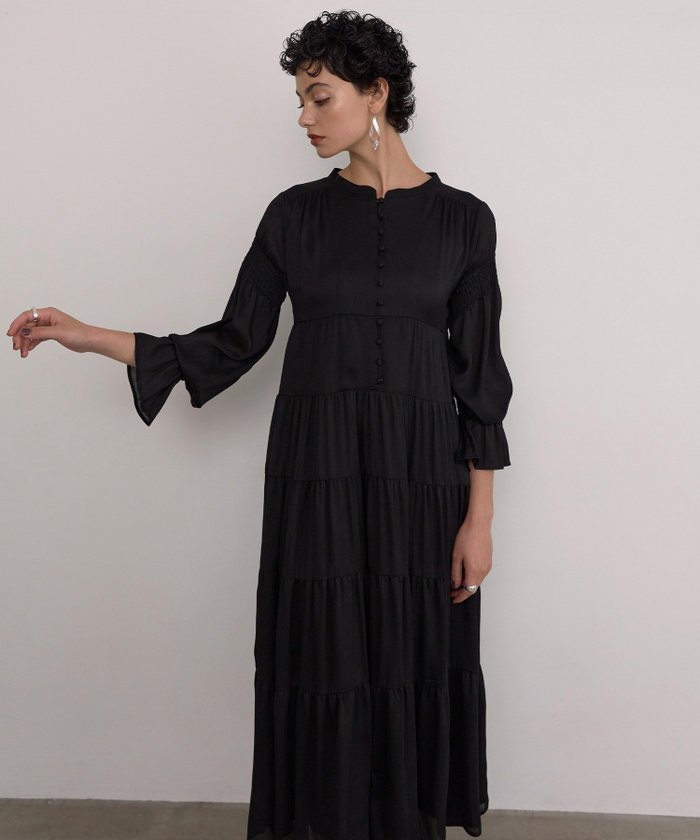 【ミエリインヴァリアント/MIELIINVARIANT】のSatin Tiered Gather Dress インテリア・キッズ・メンズ・レディースファッション・服の通販 founy(ファニー) https://founy.com/ ファッション Fashion レディースファッション WOMEN ワンピース Dress ドレス Party Dresses クラシック Classic サテン Satin シャーリング Shirring ティアード Tiered エレガント 上品 Elegant 軽量 Lightweight |ID: prp329100004156044 ipo3291000000028643557