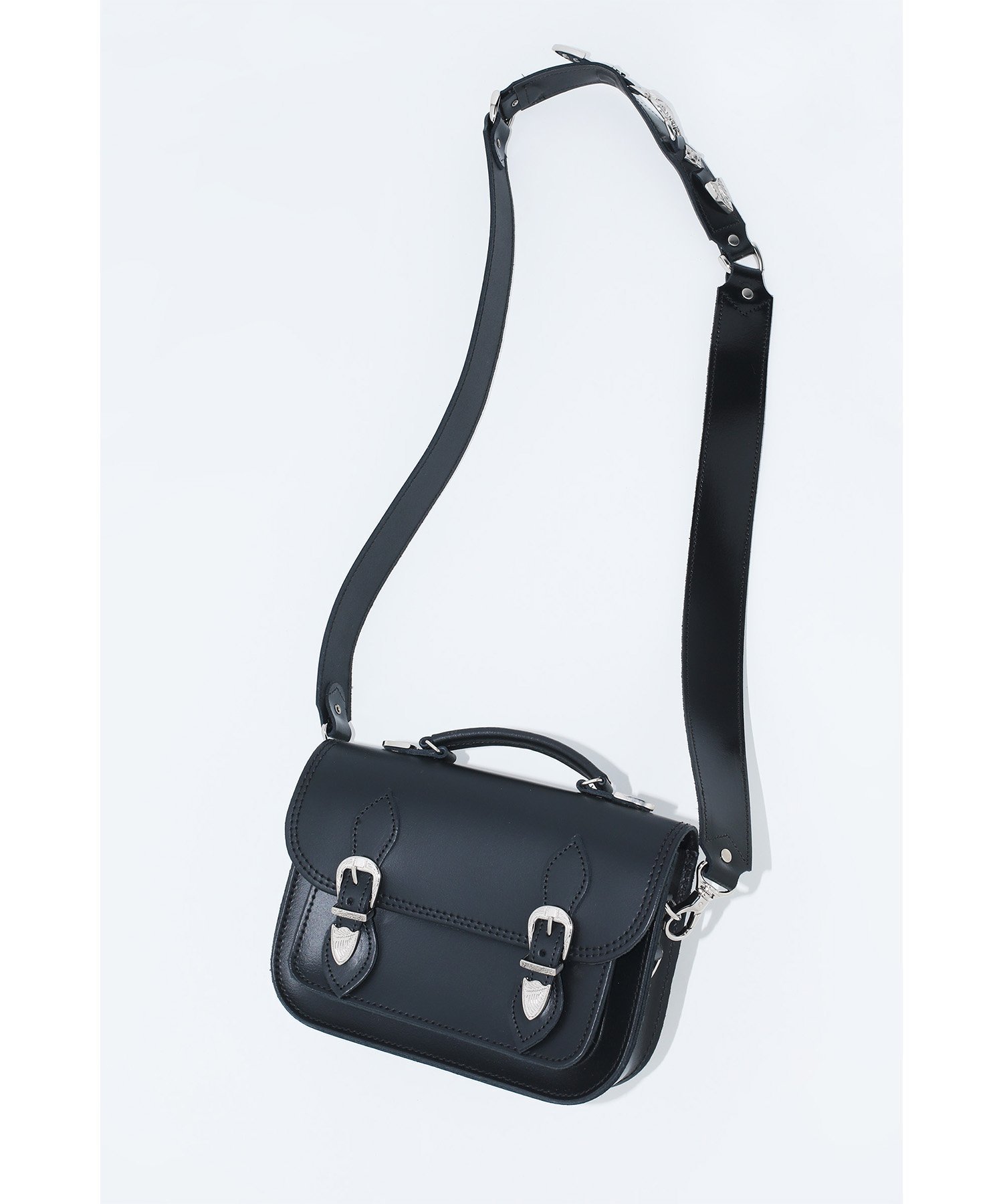 【トーガ/TOGA】のMidi satchel TOGA * Zatchels インテリア・キッズ・メンズ・レディースファッション・服の通販 founy(ファニー) 　ファッション　Fashion　レディースファッション　WOMEN　コレクション　Collection　コンパクト　Compact　ハンド　Hand　メタル　Metal　BLACK|ID: prp329100004156749 ipo3291000000028844219