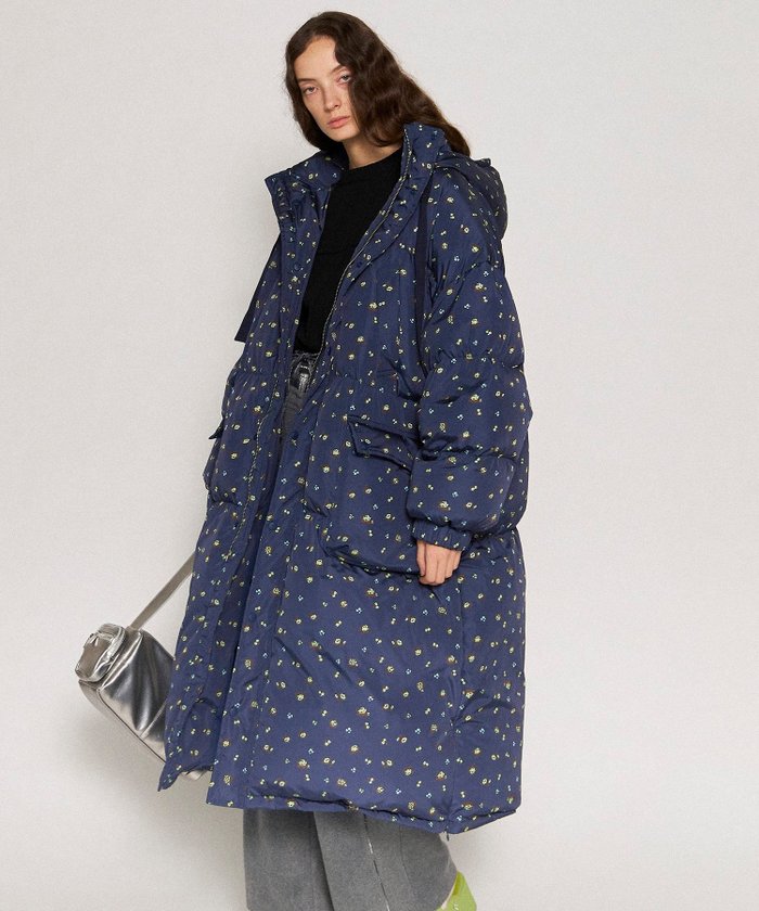 【メゾンスペシャル/MAISON SPECIAL】のFloral Pattern Long Length Down Coat インテリア・キッズ・メンズ・レディースファッション・服の通販 founy(ファニー) https://founy.com/ ファッション Fashion レディースファッション WOMEN アウター Coat Outerwear コート Coats ダウン Down Coats And Jackets インナー Inner スリット Slit ダウン Down フェザー Feather プリント Print 防寒 Cold Protection 無地 Plain Color ロング Long A/W・秋冬 Aw・Autumn/Winter・Fw・Fall-Winter |ID: prp329100004158925 ipo3291000000028694560