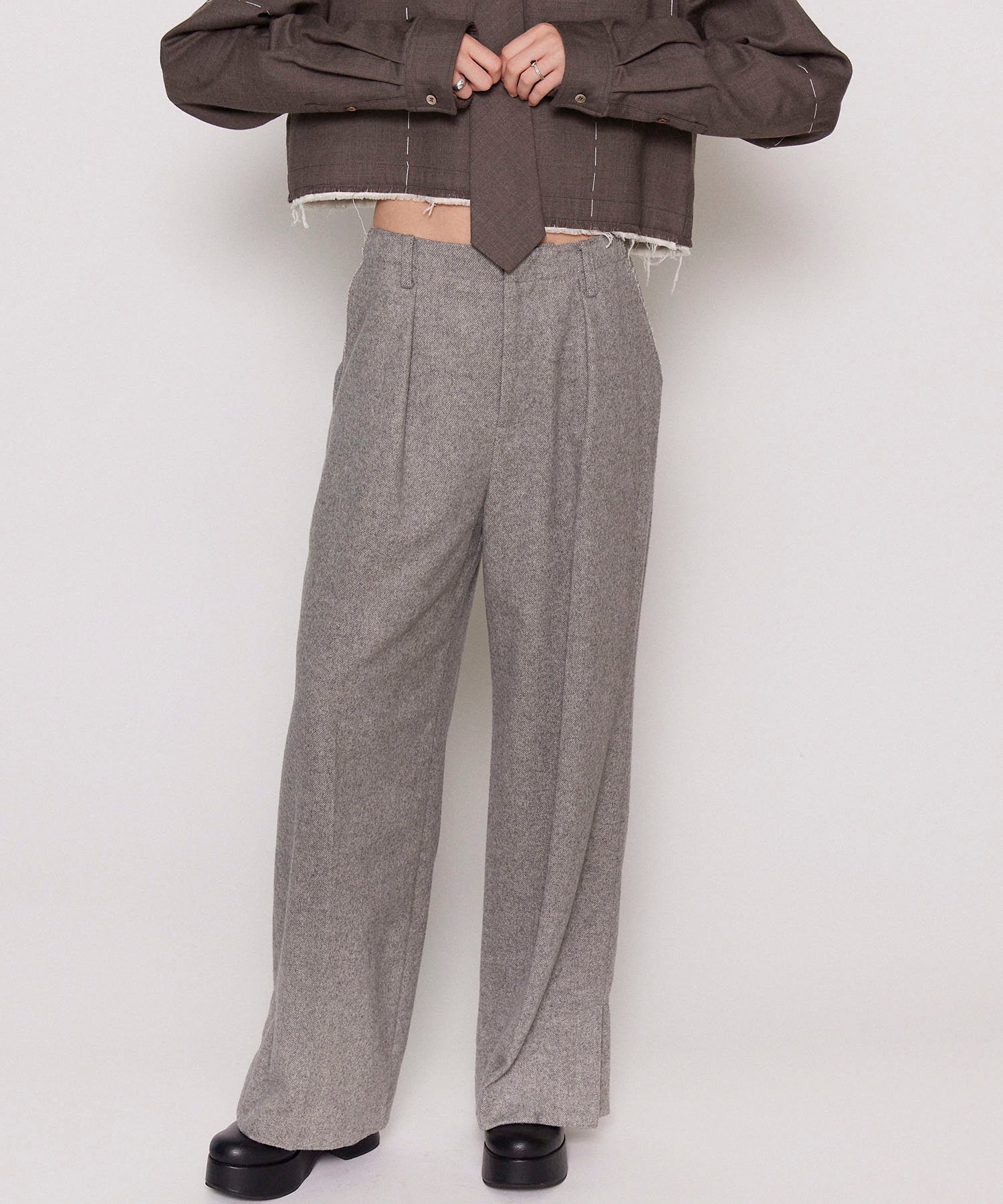 【メゾンスペシャル/MAISON SPECIAL】のSaxony Pants 人気、トレンドファッション・服の通販 founy(ファニー) 　ファッション　Fashion　レディースファッション　WOMEN　パンツ　Pants　シューズ　Shoes　スニーカー　Sneakers　スリット　Slit　フレア　Flare　ポケット　Pocket　リラックス　Relax　冬　Winter　 other-1|ID: prp329100004159521 ipo3291000000028701072