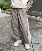 【チルファー/Chillfar】のサイドジップ切り替えナイロンパンツ 人気、トレンドファッション・服の通販 founy(ファニー) ファッション Fashion レディースファッション WOMEN パンツ Pants サイドジップ Side Zip ジップ Zip ワイド Wide thumbnail CHARCOAL|ID: prp329100004160075 ipo3291000000028709536