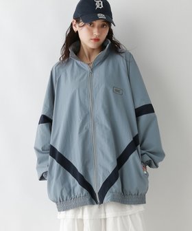 【レイジブルー/RAGEBLUE】のルーズシルエット/スタンドネックナイロントラックブルゾン 人気、トレンドファッション・服の通販 founy(ファニー) ファッション Fashion レディースファッション WOMEN アウター Coat Outerwear ブルゾン Blouson/Jackets おすすめ Recommend インナー Inner カーゴパンツ Cargo Pants シンプル Simple ジップ Zip スウェット Sweat スタンド Stand スラックス Slacks スリット Slit スリーブ Sleeve ダウン Down デニム Denim トレンド Trend プリーツ Pleats ロング Long 吸水 Water Absorption |ID:prp329100004160128