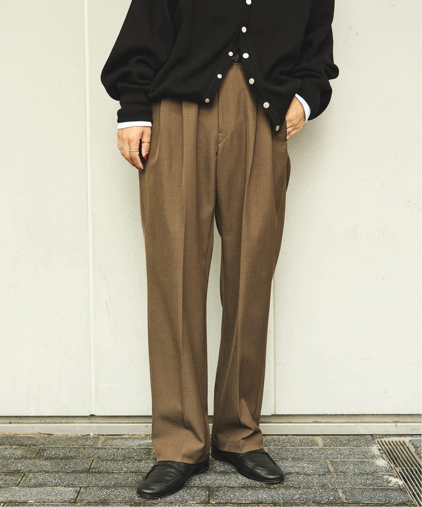 【その他のブランド/Other】のORDINARY PANTS インテリア・キッズ・メンズ・レディースファッション・服の通販 founy(ファニー) 　ファッション　Fashion　レディースファッション　WOMEN　パンツ　Pants　春　Spring　秋　Autumn/Fall　スニーカー　Sneakers　セットアップ　Set Up　テーパード　Tapered　デニム　Denim　定番　Standard　人気　Popularity　バランス　Balance　フェミニン　Feminine　プリーツ　Pleats　メンズ　Mens　ループ　Loop　A/W・秋冬　Aw・Autumn/Winter・Fw・Fall-Winter　ブラウン|ID: prp329100004160911 ipo3291000000028722436