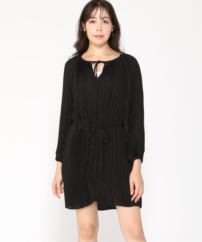 【バナナリパブリック ファクトリーストア/BANANA REPUBLIC FACTORY STORE】のBANANA REPUBLIC FACTORY STORE LS CHIFFON BELTED PLEATED SHIFT MINI DRESS インテリア・キッズ・メンズ・レディースファッション・服の通販 founy(ファニー) https://founy.com/ ファッション Fashion レディースファッション WOMEN ワンピース Dress ドレス Party Dresses インナー Inner シフォン Chiffon フィット Fit プリーツ Pleats |ID: prp329100004162541 ipo3291000000028743381