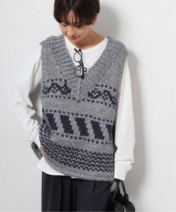 【ジャーナルスタンダード レリューム/JOURNAL STANDARD relume】の【TORRAZZO DONNA/トラッゾドンナ】HandKnitted Cowichan Vest ニットベスト インテリア・キッズ・メンズ・レディースファッション・服の通販 founy(ファニー) https://founy.com/ ファッション Fashion レディースファッション WOMEN アウター Coat Outerwear トップス・カットソー Tops/Tshirt ニット Knit Tops ベスト/ジレ Gilets/Vests 2024年 2024 2024-2025秋冬・A/W Aw/Autumn/Winter/Fw/Fall/2024-2025 A/W・秋冬 Aw・Autumn/Winter・Fw・Fall-Winter おすすめ Recommend ベスト Vest モダン Modern 定番 Standard 秋 Autumn/Fall |ID: prp329100004163798 ipo3291000000028759615