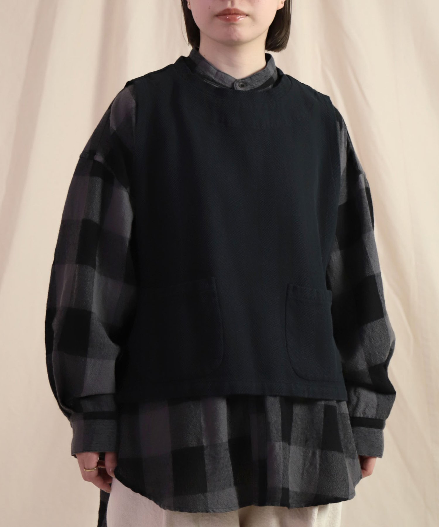 【ドミンゴ/DOMINGO】のBIGへリンボン ポッシュブトンジレ 人気、トレンドファッション・服の通販 founy(ファニー) 　ファッション　Fashion　レディースファッション　WOMEN　アウター　Coat Outerwear　トップス・カットソー　Tops/Tshirt　ベスト/ジレ　Gilets/Vests　ヴィンテージ　Vintage　ジャケット　Jacket　スウェット　Sweat　セットアップ　Set Up　ツイード　Tweed　人気　Popularity　バランス　Balance　フェミニン　Feminine　ヘリンボン　Herringbone　ポケット　Pocket　A/W・秋冬　Aw・Autumn/Winter・Fw・Fall-Winter　 other-1|ID: prp329100004163824 ipo3291000000028759780