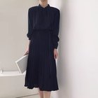 【ミニミニストア/miniministore】のロングワンピース 長袖プリーツワンピ韓国 人気、トレンドファッション・服の通販 founy(ファニー) ファッション Fashion レディースファッション WOMEN ワンピース Dress 秋 Autumn/Fall スタンド Stand トレンド Trend ドレス Dress 長袖 Long Sleeve フレア Flare プリーツ Pleats ベーシック Basic リボン Ribbon ロング Long エレガント 上品 Elegant thumbnail ネイビー|ID: prp329100004168976 ipo3291000000028843675