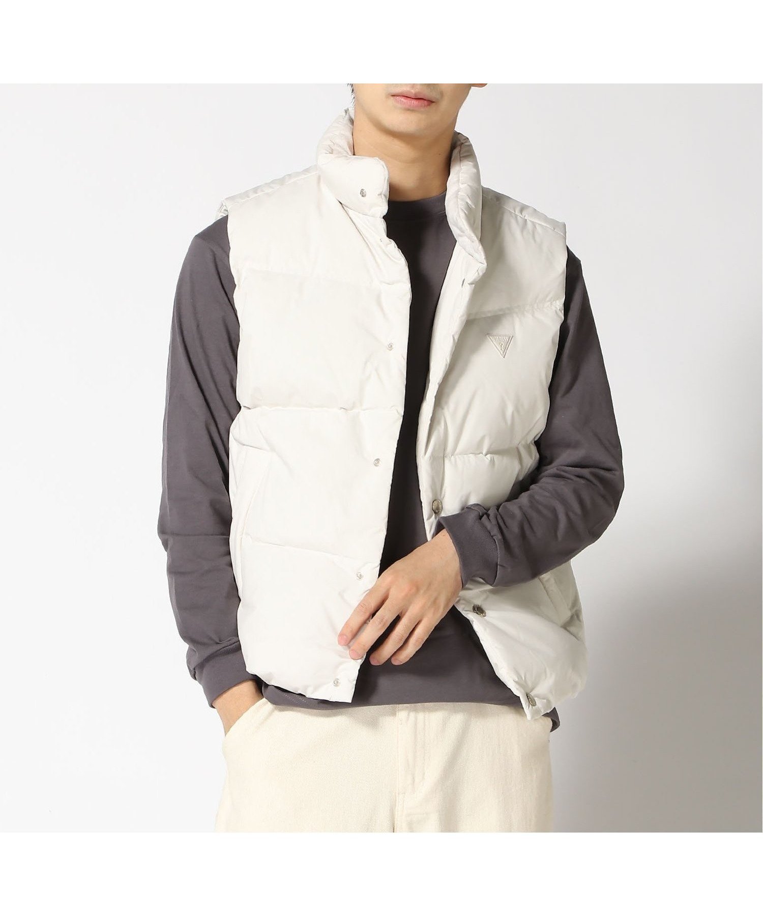 【ゲス/GUESS】のUNI Down Vest インテリア・キッズ・メンズ・レディースファッション・服の通販 founy(ファニー) 　ファッション　Fashion　レディースファッション　WOMEN　アウター　Coat Outerwear　トップス・カットソー　Tops/Tshirt　ベスト/ジレ　Gilets/Vests　ベージュ|ID: prp329100004172393 ipo3291000000028885481