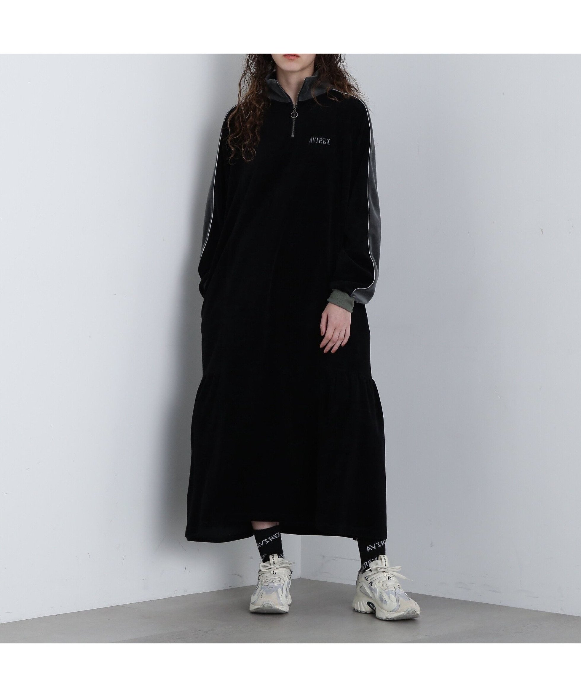 【アヴィレックス/AVIREX】の《直営店限定》FLARE VELOR ONEPIECE/フレアーベロアワンピース 人気、トレンドファッション・服の通販 founy(ファニー) 　ファッション　Fashion　レディースファッション　WOMEN　ワンピース　Dress　2024年　2024　2024-2025秋冬・A/W　Aw/Autumn/Winter/Fw/Fall/2024-2025　A/W・秋冬　Aw・Autumn/Winter・Fw・Fall-Winter　ミリタリー　Military　 other-1|ID: prp329100004172729 ipo3291000000028895342