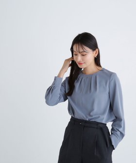 【ナチュラル ビューティー ベーシック/NATURAL BEAUTY BASIC】のメタルポイントタックブラウス 人気、トレンドファッション・服の通販 founy(ファニー) ファッション Fashion レディースファッション WOMEN トップス・カットソー Tops/Tshirt シャツ/ブラウス Shirts/Blouses シルバー Silver ジャケット Jacket フロント Front エレガント 上品 Elegant |ID:prp329100004173738