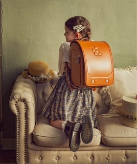 【シフォン/SHIFFON / KIDS】のMARY QUANT(マリークヮント)エンボスデイジーランドセル【即納】 人気、トレンドファッション・服の通販 founy(ファニー) ファッション Fashion キッズファッション KIDS キルト Quilt キーホルダー Key Ring シンプル Simple 人気 Popularity パッチワーク Patchwork フィット Fit プリント Print ポケット Pocket |ID:prp329100004180754