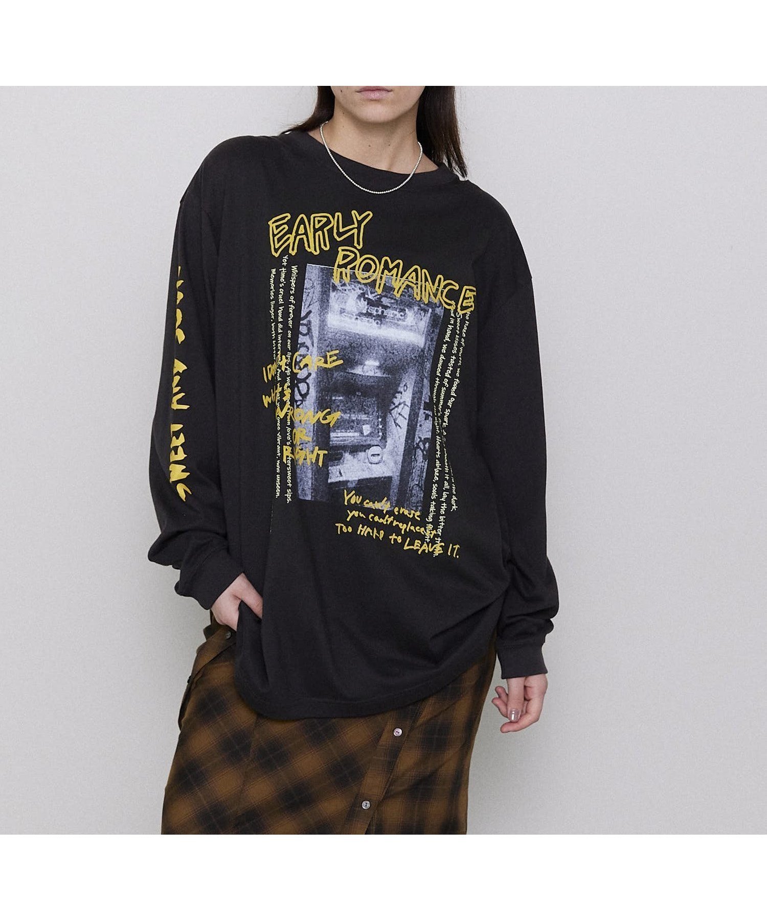 【メゾンスペシャル/MAISON SPECIAL】のEARLYROMANCE Long Sleeve T-shirt インテリア・キッズ・メンズ・レディースファッション・服の通販 founy(ファニー) 　ファッション　Fashion　レディースファッション　WOMEN　トップス・カットソー　Tops/Tshirt　シャツ/ブラウス　Shirts/Blouses　ロング / Tシャツ　T-Shirts　ウォッシャブル　Washable　グラフィック　Graphic　スリーブ　Sleeve　プリント　Print　ロング　Long　C.GRY|ID: prp329100004182469 ipo3291000000029918778