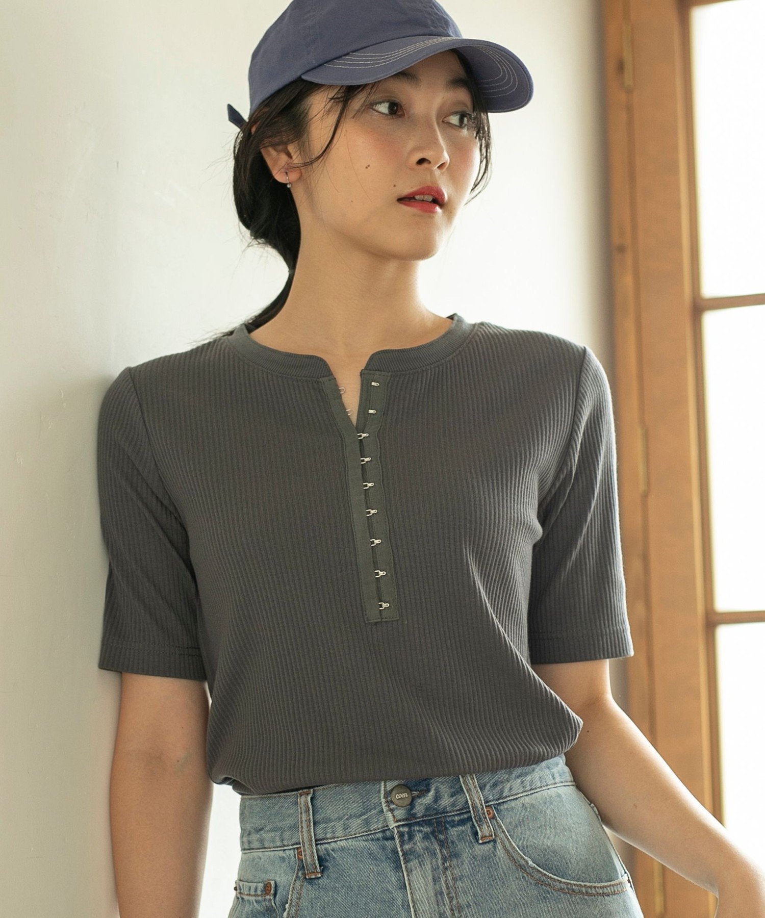 【コーエン/COEN】のホックテープTシャツ 人気、トレンドファッション・服の通販 founy(ファニー) 　ファッション　Fashion　レディースファッション　WOMEN　トップス・カットソー　Tops/Tshirt　シャツ/ブラウス　Shirts/Blouses　ロング / Tシャツ　T-Shirts　カーゴパンツ　Cargo Pants　コンパクト　Compact　スラックス　Slacks　タンク　Tank　トレンド　Trend　フロント　Front　ボトム　Bottom　エレガント 上品　Elegant　 other-1|ID: prp329100004182646 ipo3291000000029189355