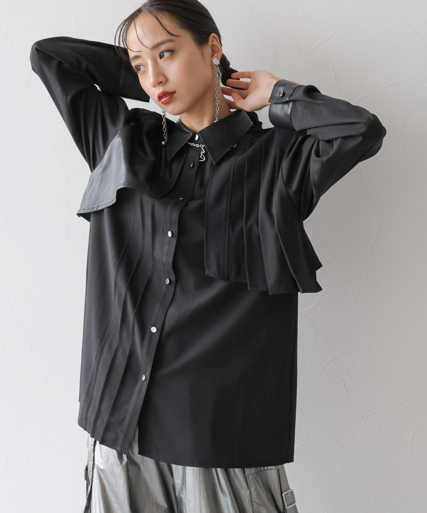 【ハレ/HARE】のアシメプリーツシャツ 人気、トレンドファッション・服の通販 founy(ファニー) 　ファッション　Fashion　レディースファッション　WOMEN　トップス・カットソー　Tops/Tshirt　シャツ/ブラウス　Shirts/Blouses　クール　Cool　プリーツ　Pleats　ミックス　Mix　メタル　Metal　ヨーク　Yoke　ワイド　Wide　エレガント 上品　Elegant　切替　Switching　 other-1|ID: prp329100004185227 ipo3291000000028994367