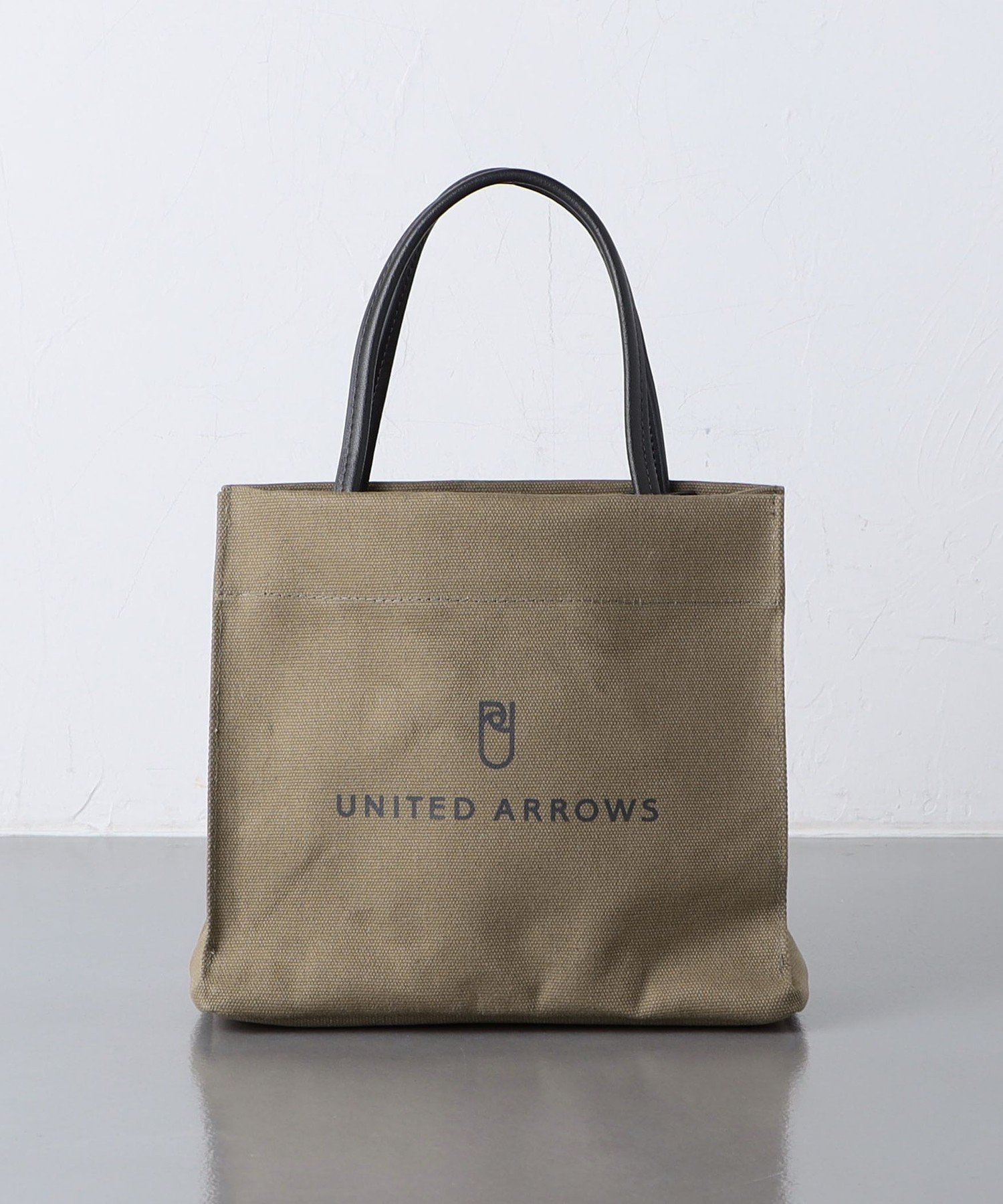 【ユナイテッドアローズ/UNITED ARROWS】のロゴ トートバッグ S インテリア・キッズ・メンズ・レディースファッション・服の通販 founy(ファニー) 　ファッション　Fashion　レディースファッション　WOMEN　バッグ　Bag　おすすめ　Recommend　ポケット　Pocket　ビジネス 仕事 通勤　Business　OLIVE|ID: prp329100004185247 ipo3291000000029392674