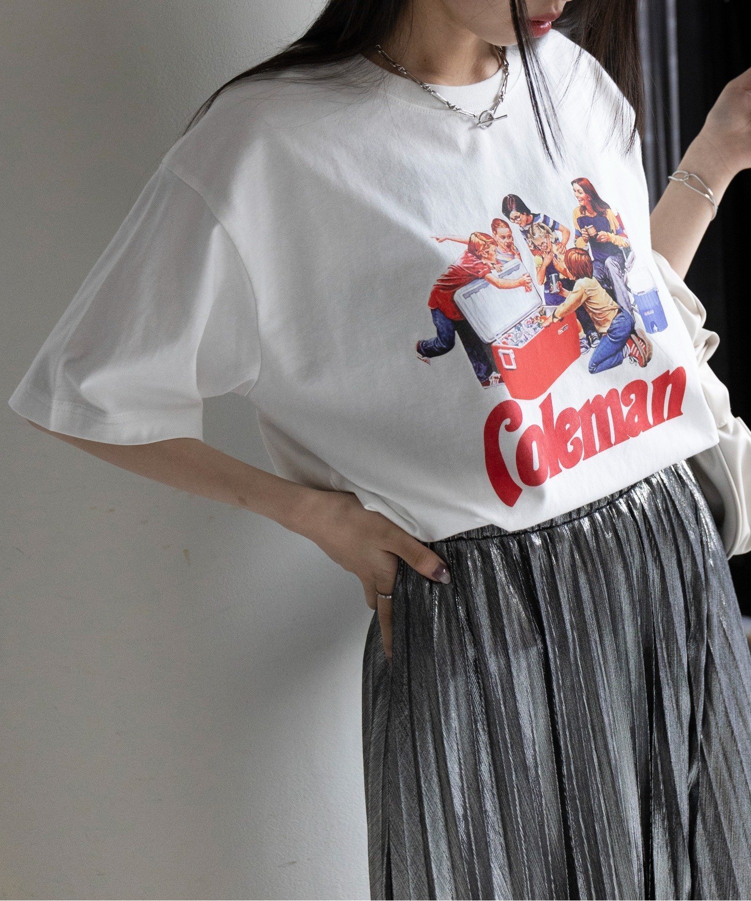 【その他のブランド/Other】のColeman/コールマンビンテージレトロプリントTシャツ オーバーサイズ Tシャツ 半袖 コットン 綿100% ユニセックス イージーケア インテリア・キッズ・メンズ・レディースファッション・服の通販 founy(ファニー) 　ファッション　Fashion　レディースファッション　WOMEN　アウター　Coat Outerwear　トップス・カットソー　Tops/Tshirt　シャツ/ブラウス　Shirts/Blouses　ロング / Tシャツ　T-Shirts　ベスト/ジレ　Gilets/Vests　アウトドア　Outdoor　厚底　Platforms　カーゴパンツ　Cargo Pants　サングラス　Sunglasses　シューズ　Shoes　スニーカー　Sneakers　デニム　Denim　トレンド　Trend　定番　Standard　人気　Popularity　ハーフ　Half　ビッグ　Big　プリント　Print　半袖　Short Sleeve　再入荷　Restock/Back In Stock/Re Arrival　スマホショルダーバッグ　Smartphone Shoulder Bag　WHT|ID: prp329100004185334 ipo3291000000028994928