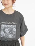 【サマンサモスモス/Samansa Mos2】の転写プリント袖タックTシャツ 人気、トレンドファッション・服の通販 founy(ファニー) ファッション Fashion レディースファッション WOMEN トップス・カットソー Tops/Tshirt シャツ/ブラウス Shirts/Blouses ロング / Tシャツ T-Shirts おすすめ Recommend スリット Slit プリント Print thumbnail チャコールグレー|ID: prp329100004185361 ipo3291000000028995070