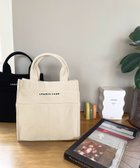 【ローリーズファーム/LOWRYS FARM】のスクエアBASICTOTE 人気、トレンドファッション・服の通販 founy(ファニー) ファッション Fashion レディースファッション WOMEN バッグ Bag おすすめ Recommend コンパクト Compact スクエア Square ポケット Pocket thumbnail アイボリー08|ID: prp329100004186112 ipo3291000000029124824