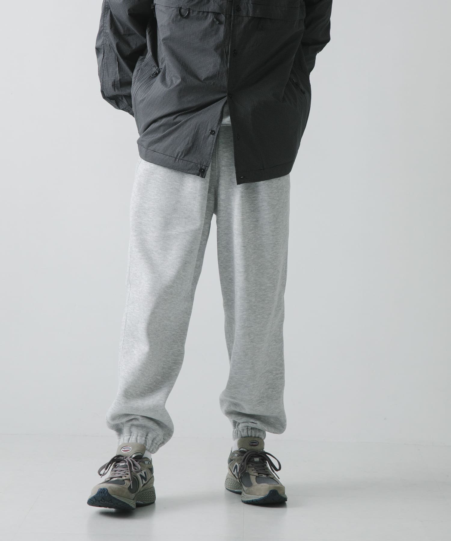 【ユーアールビーエス/URBS / URBAN RESEARCH / MEN】のDAIWA PIER39 TECH SWEAT PANTS インテリア・キッズ・メンズ・レディースファッション・服の通販 founy(ファニー) 　ファッション　Fashion　メンズファッション　MEN　ボトムス　Bottoms/Men　コレクション　Collection　シンプル　Simple　バランス　Balance　リアル　Real　冬　Winter　A/W・秋冬　Aw・Autumn/Winter・Fw・Fall-Winter　おすすめ　Recommend　2024年　2024　2024-2025秋冬・A/W　Aw/Autumn/Winter/Fw/Fall/2024-2025　TOP GRAY|ID: prp329100004186275 ipo3291000000029492968