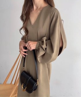 【ジュノア/JUNOAH】のFILLOU ディープVネックワンピース 人気、トレンドファッション・服の通販 founy(ファニー) ファッション Fashion レディースファッション WOMEN ワンピース Dress |ID:prp329100004189167